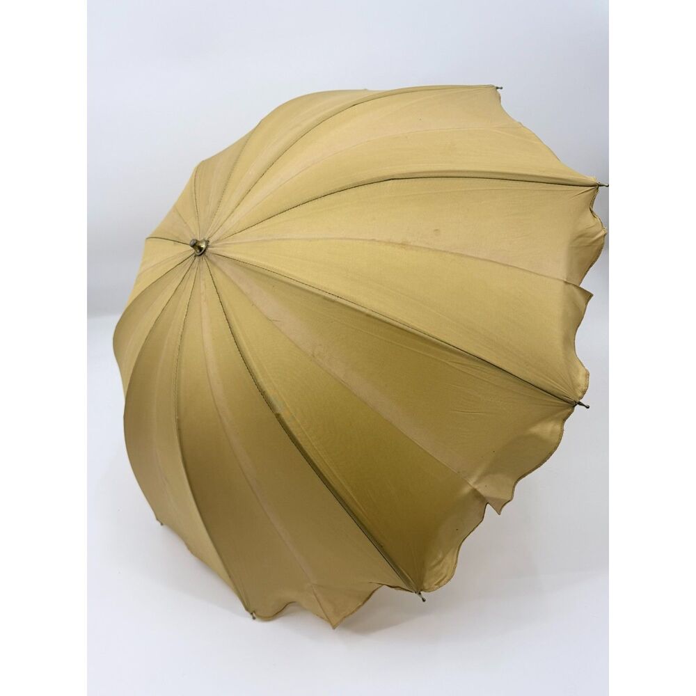 Vintage Gold Parasol Umbrella Ruffled Excellent Condition Black Cane Handle